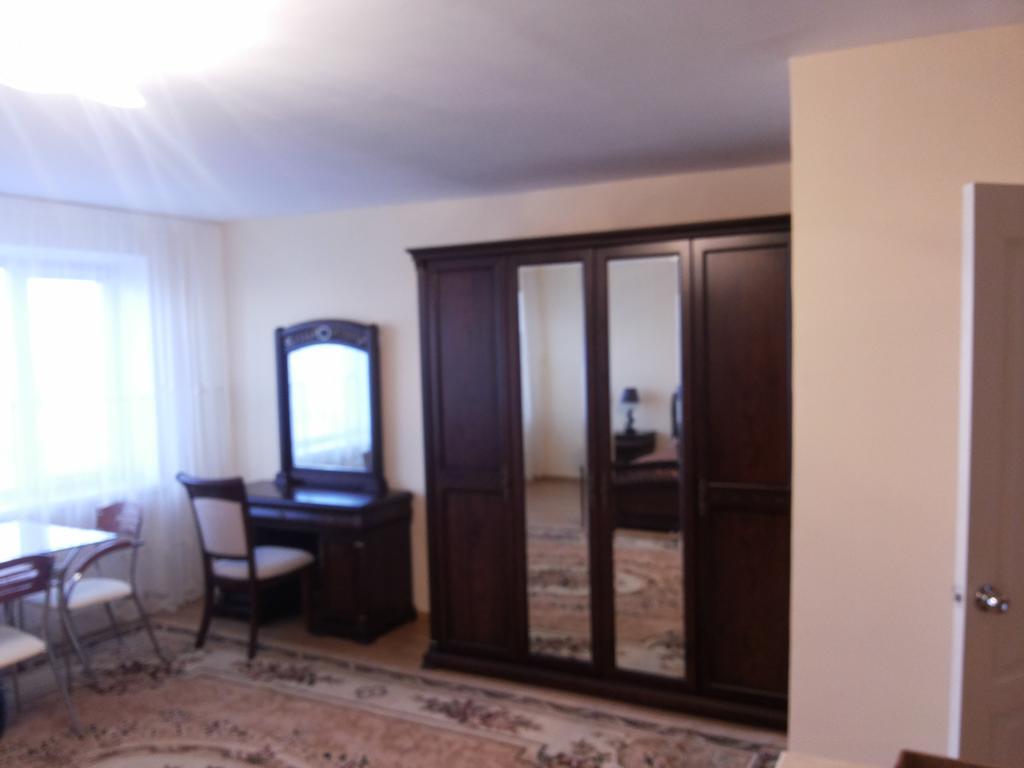 Hotel Ukraine Zhytomyr Room photo